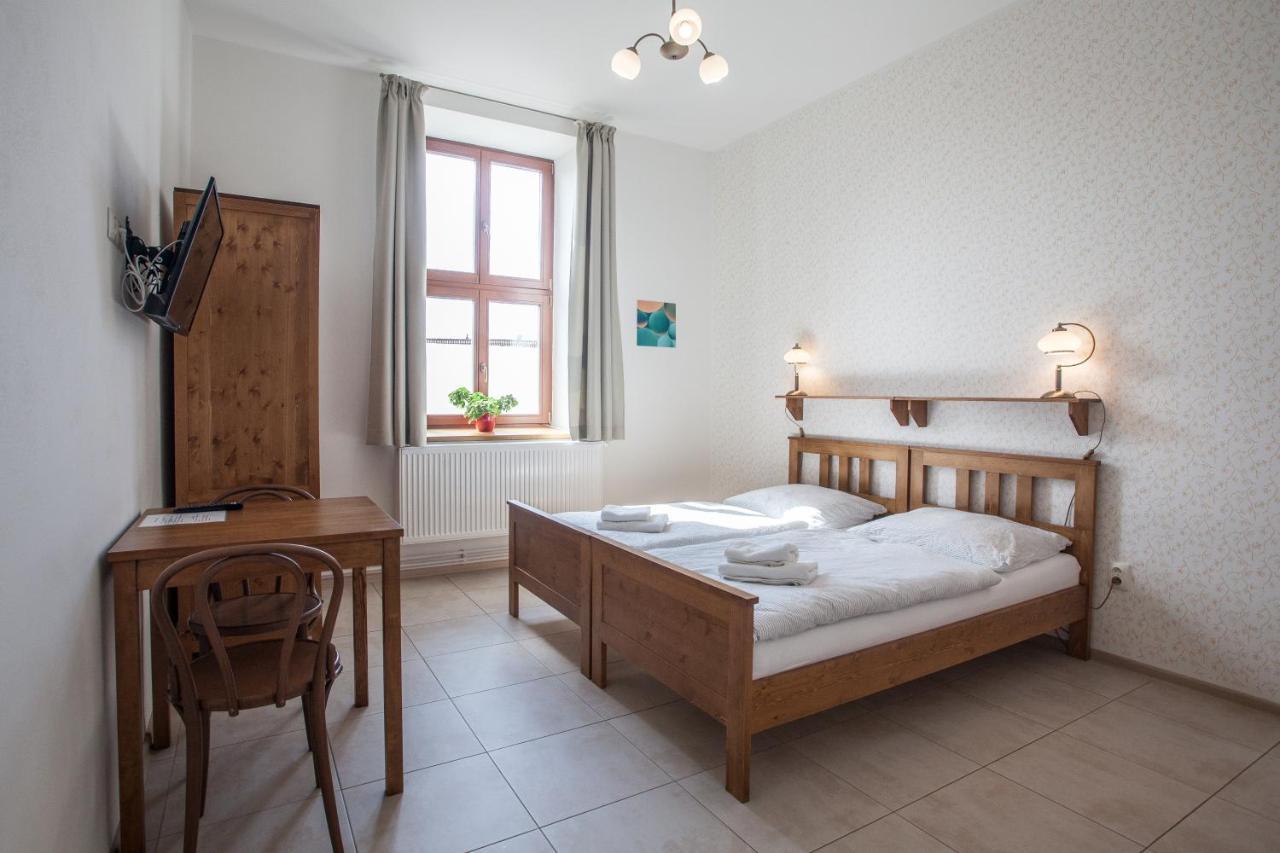 A Restaurace U Hajku Inn Nove Dvory (Central Bohemian)
